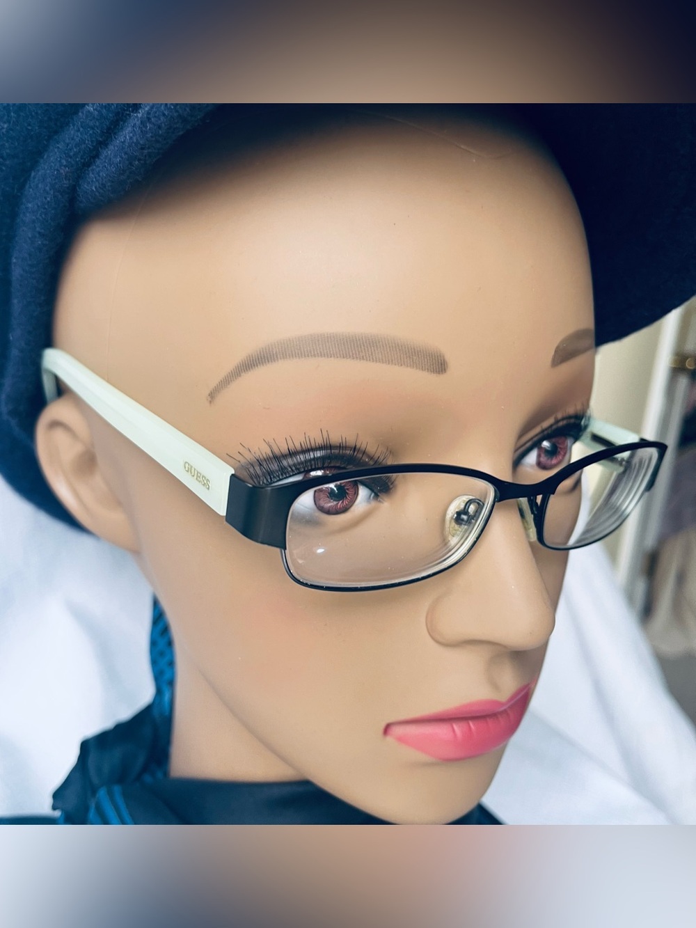 👓 Guess GU2450
Matte Black & Mint Green frame only 52-18-135